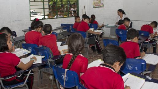 Niños venezolanos pueden matricularse con TMF y PEP.
