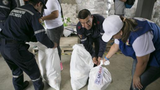 Los mercados se donan a personas familias seleccionadas.