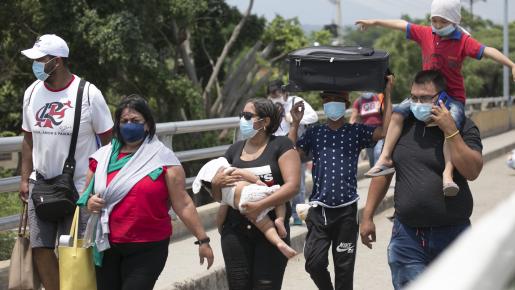 Los venezolanos que están en el país son jóvenes en su mayoría. 