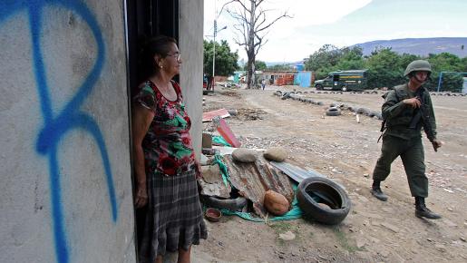 La historia de miles de venezolanos y colombianos cambió con esta medida de cierre