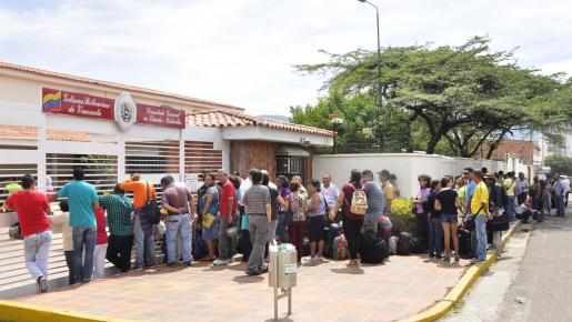 Dos años se cumplieron de la ruptura de las relaciones diplomáticas entre Venezuela y Colombia. Miles de migrantes están desamparados sin poder tramitar documentos.