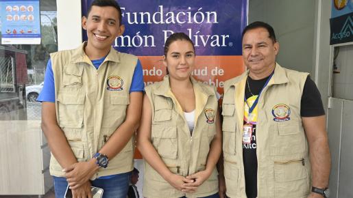 Tres venezolanos que ayudan a migrantes